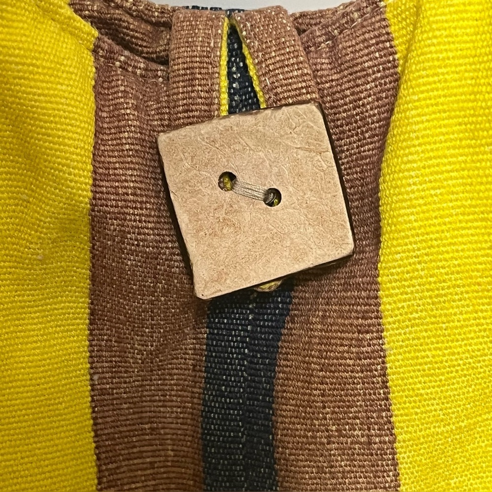 Unique Batik bold, colorful striped handwoven cotton spacious shoulder tote bag - Picture 5 of 7